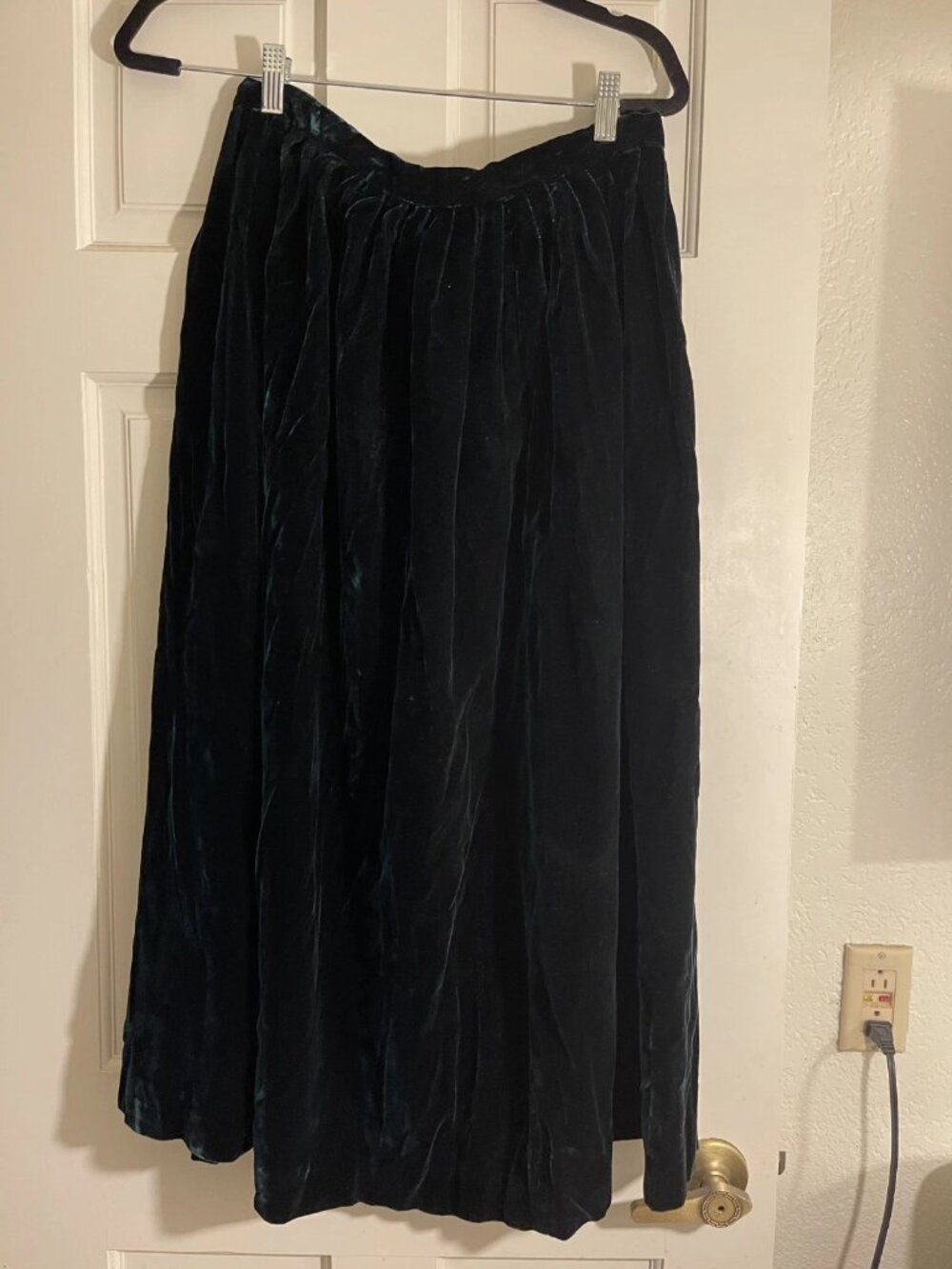 women's vtg moody green velvet skirt 10 pls see notes made in USA NWT Holiday